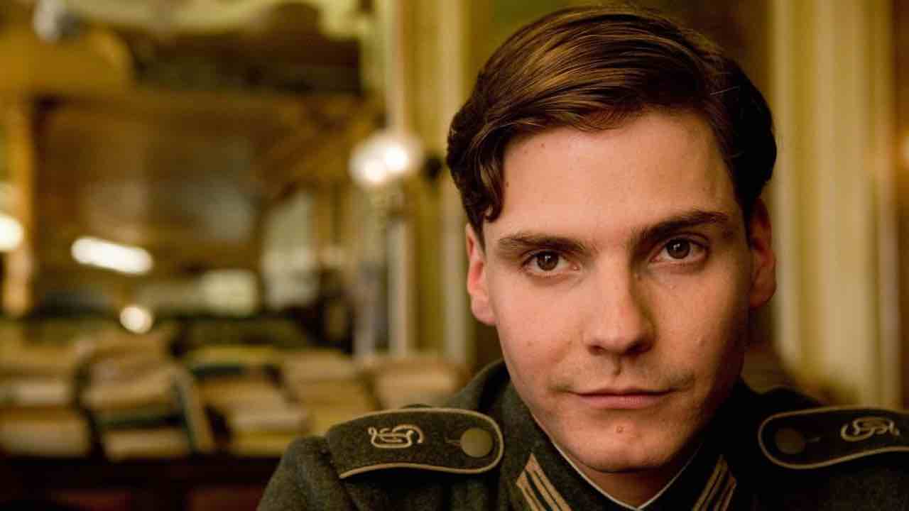 Niente di nuovo sul fronte occidentale: prima foto del film Netflix con Daniel Brühl