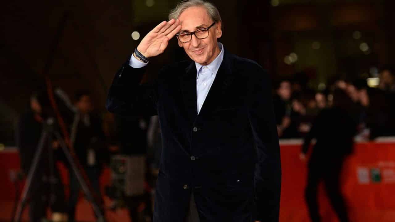 Franco Battiato: i presenti al suo funerale e le spiegazioni del fratello: “ecco perché abbiamo chiesto il servizio d’ordine”