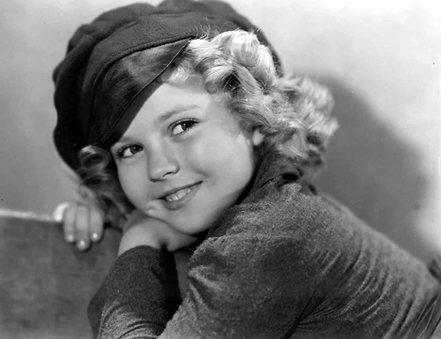 Shirley Temple: ricetta e storia del cocktail dedicato a Riccioli d’Oro