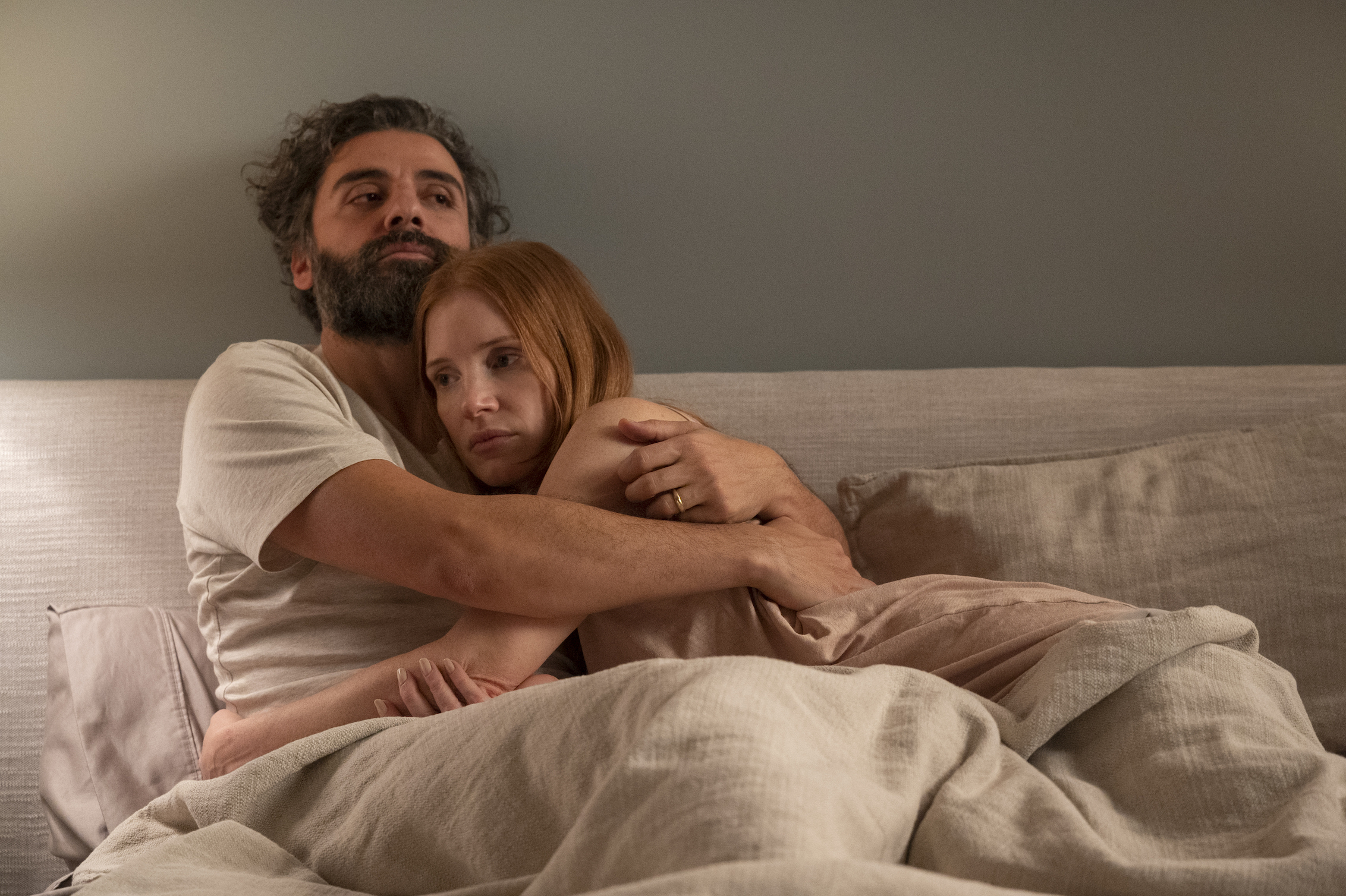 Scene da un matrimonio: le prime immagini di Oscar Isaac e Jessica Chastain nel trailer