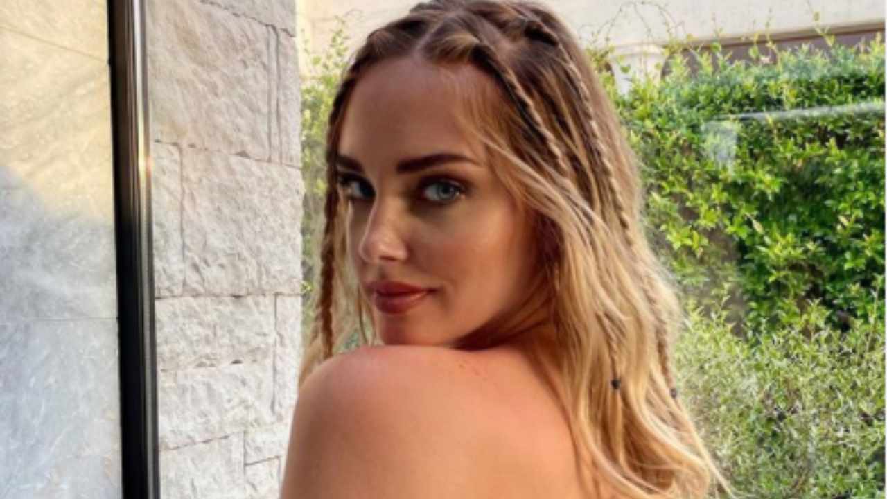 Chiara Ferragni co-conduttrice di Sanremo 2023: dall’annuncio di Amadeus alle polemiche social [VIDEO]