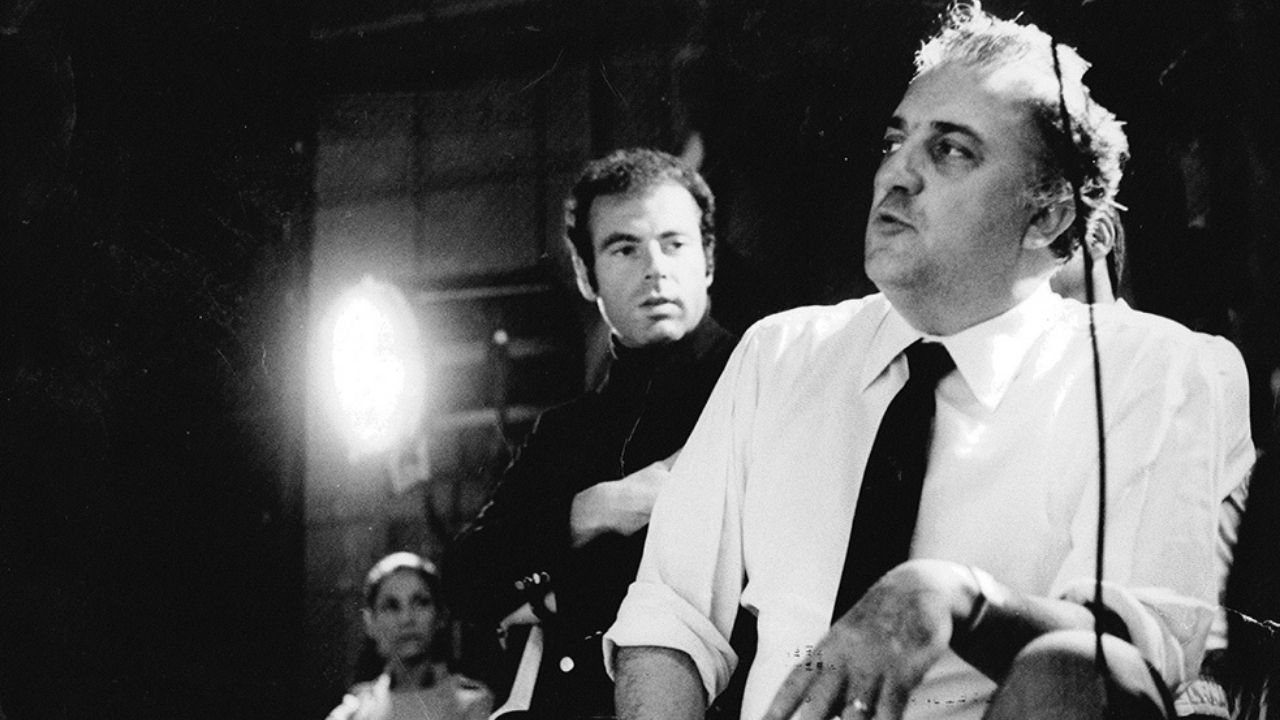 Fellini – Io sono un Clown: recensione del documentario con Neri Marcorè