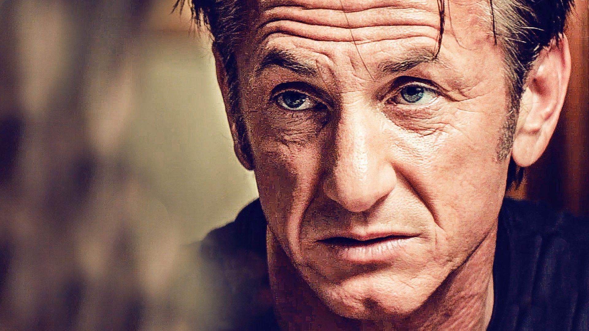 Sean Penn dice la sua sulla mascolinità: “Gli uomini sono diventati troppo femminilizzati”