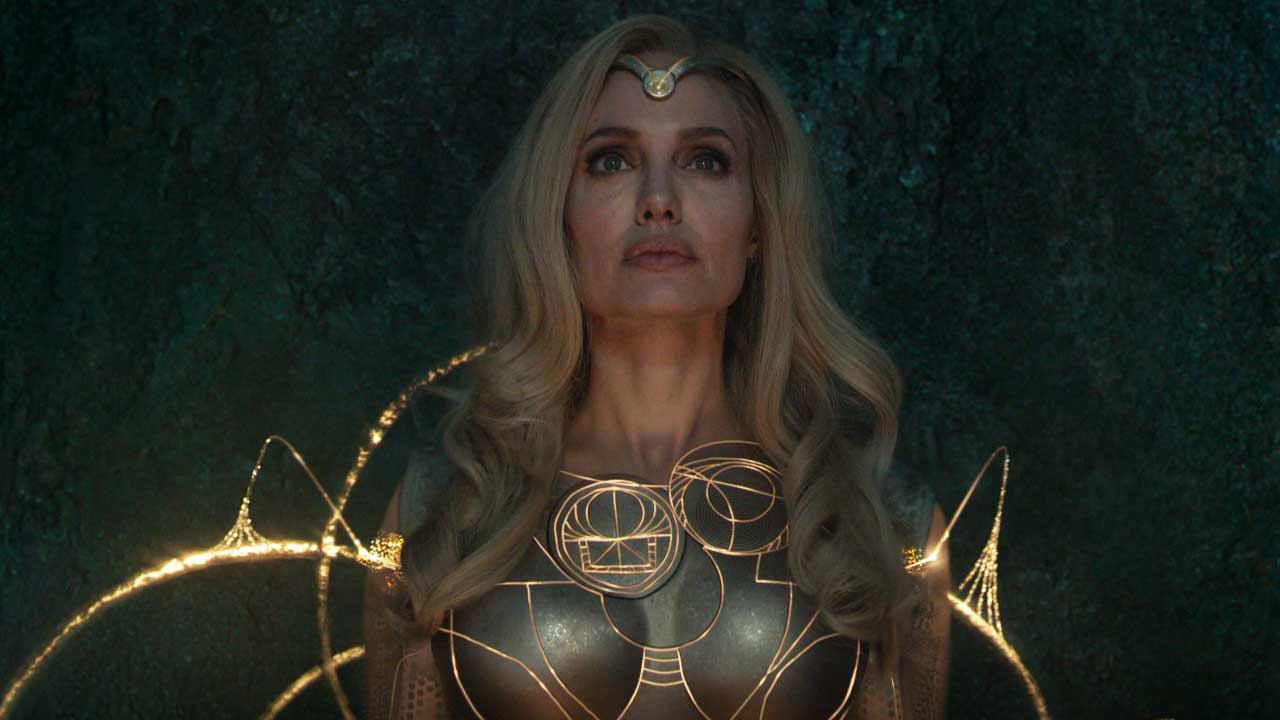 Eternals: Angelina Jolie e Richard Madden nei nuovi poster ufficiali [FOTO]