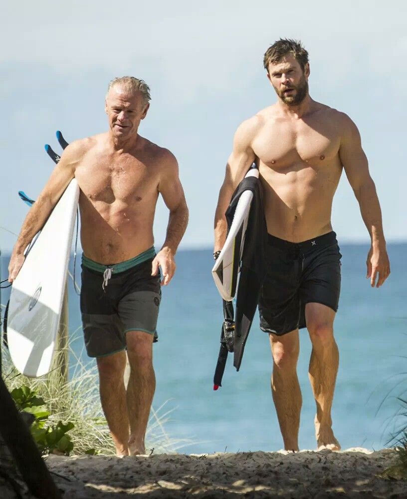 chris hemsworth 