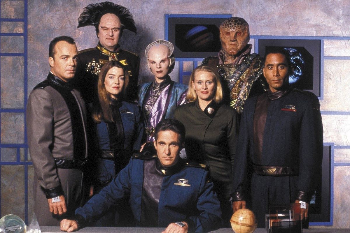 Babylon 5: annunciato il reboot della mitica serie di fantascienza!