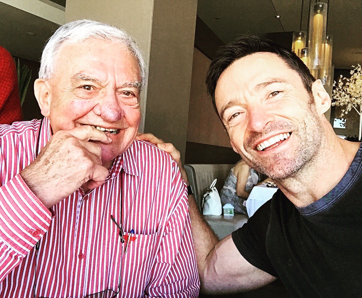 Hugh Jackman dice addio al padre Christopher con un commovente messaggio