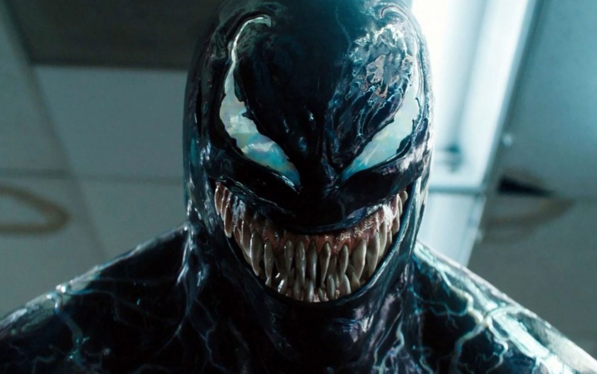 Venom 2: il regista rivela quali limiti si è imposto per evitare che il film fosse vietato ai minori