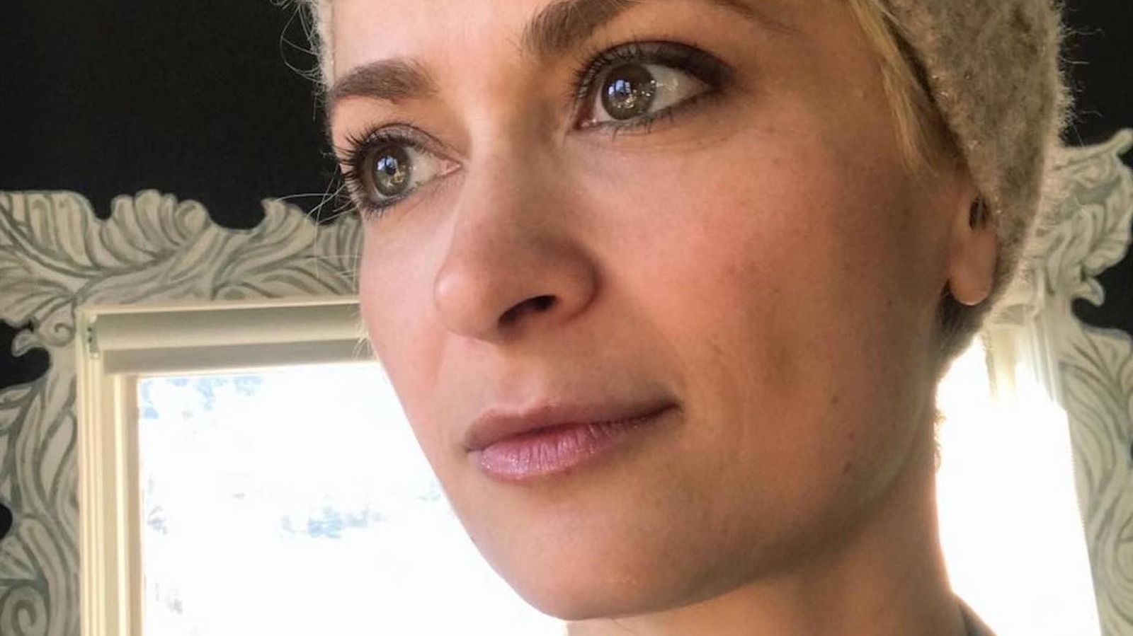 Chi era Halyna Hutchins, la direttrice della fotografia uccisa accidentalmente da Alec Baldwin