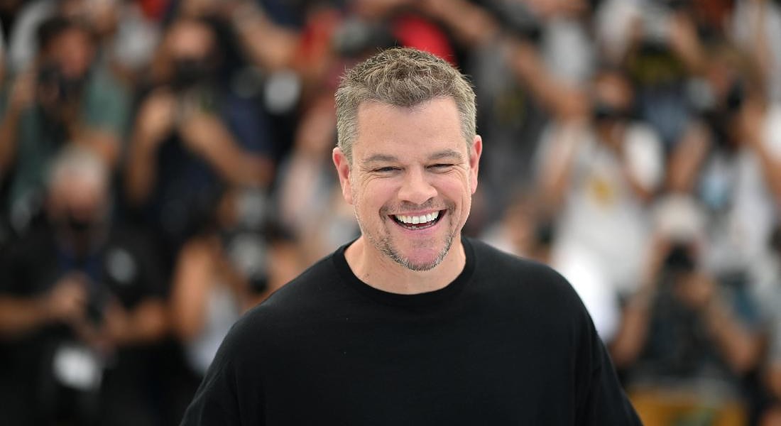 Matt Damon con la cresta? Le figlie lo hanno conciato per le feste! [FOTO]