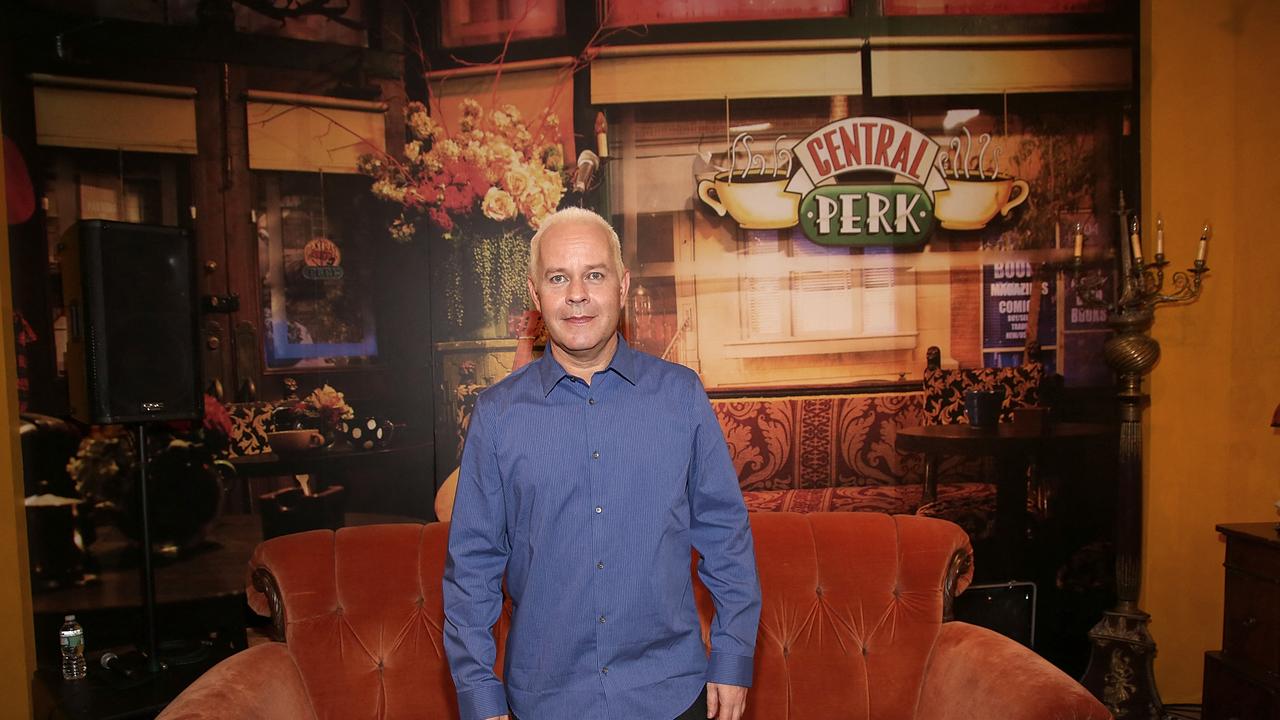 Addio a James Michael Tyler, celebre il ruolo di Gunther in Friends