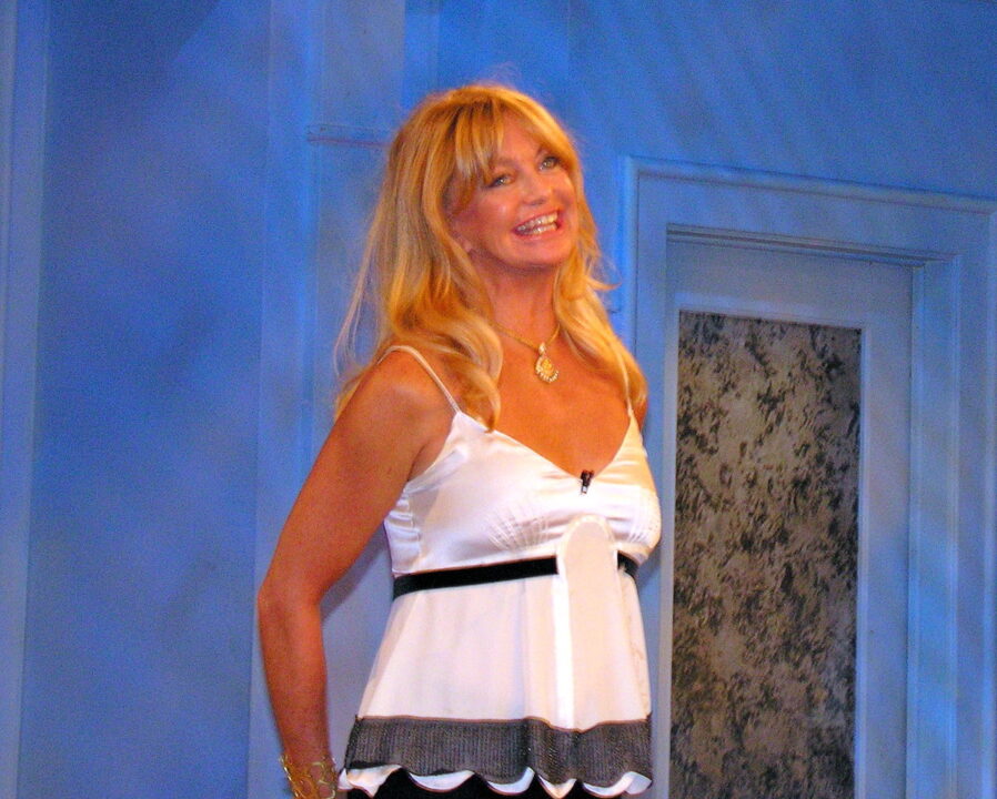 Goldie Hawn sorridente