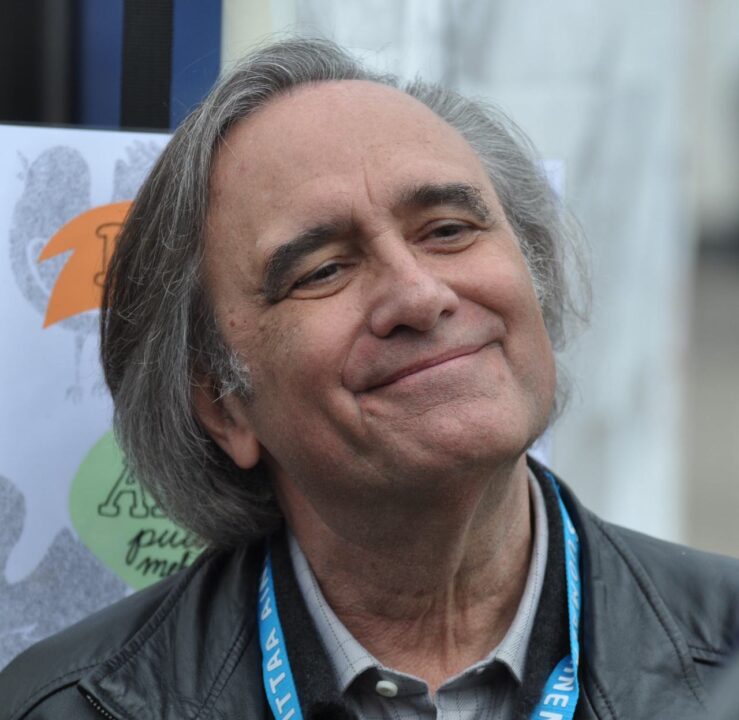 Joe Dante sorridente