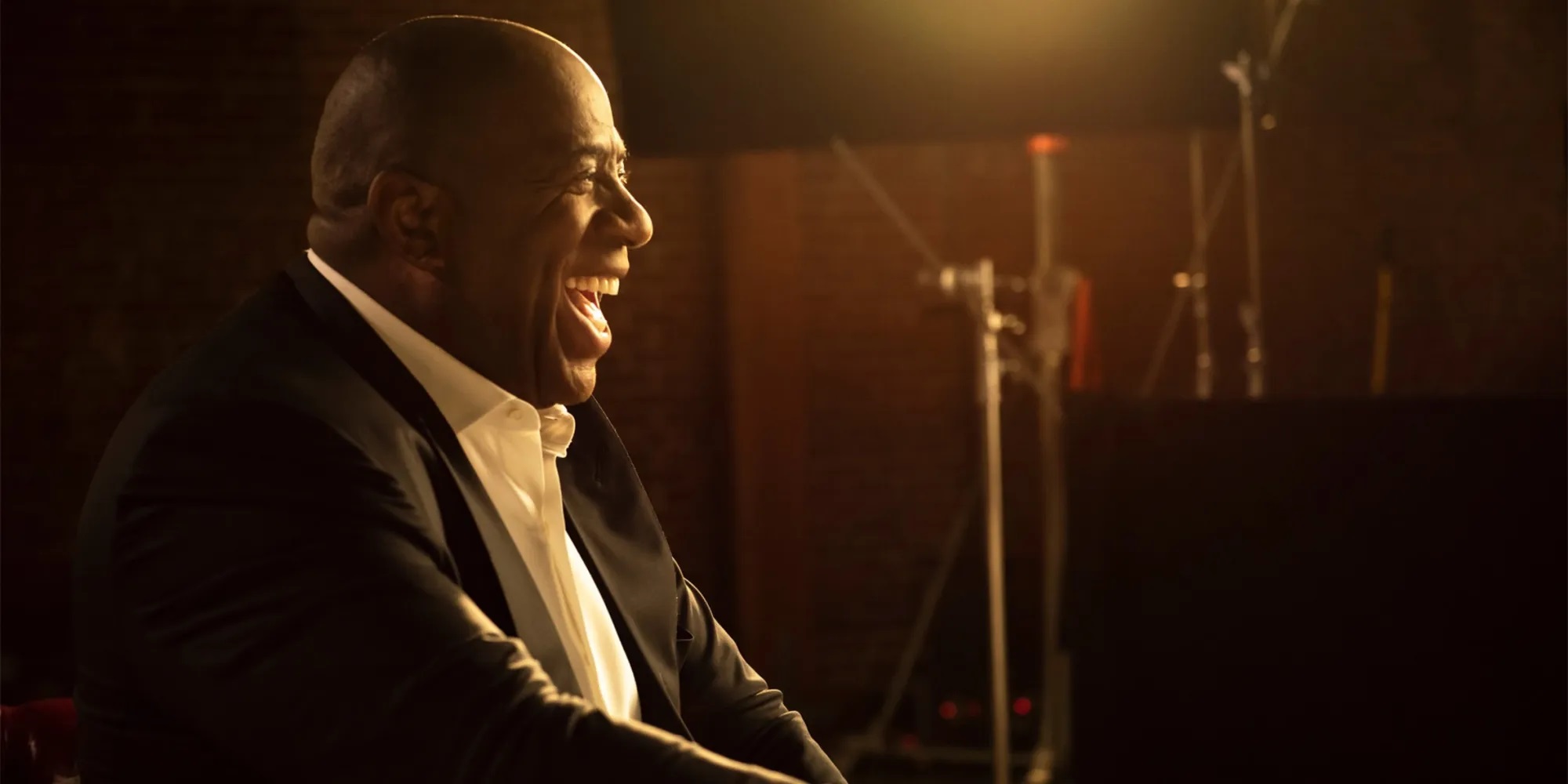 Apple TV+ ha annunciato una docuserie incentrata su Earvin “Magic” Johnson