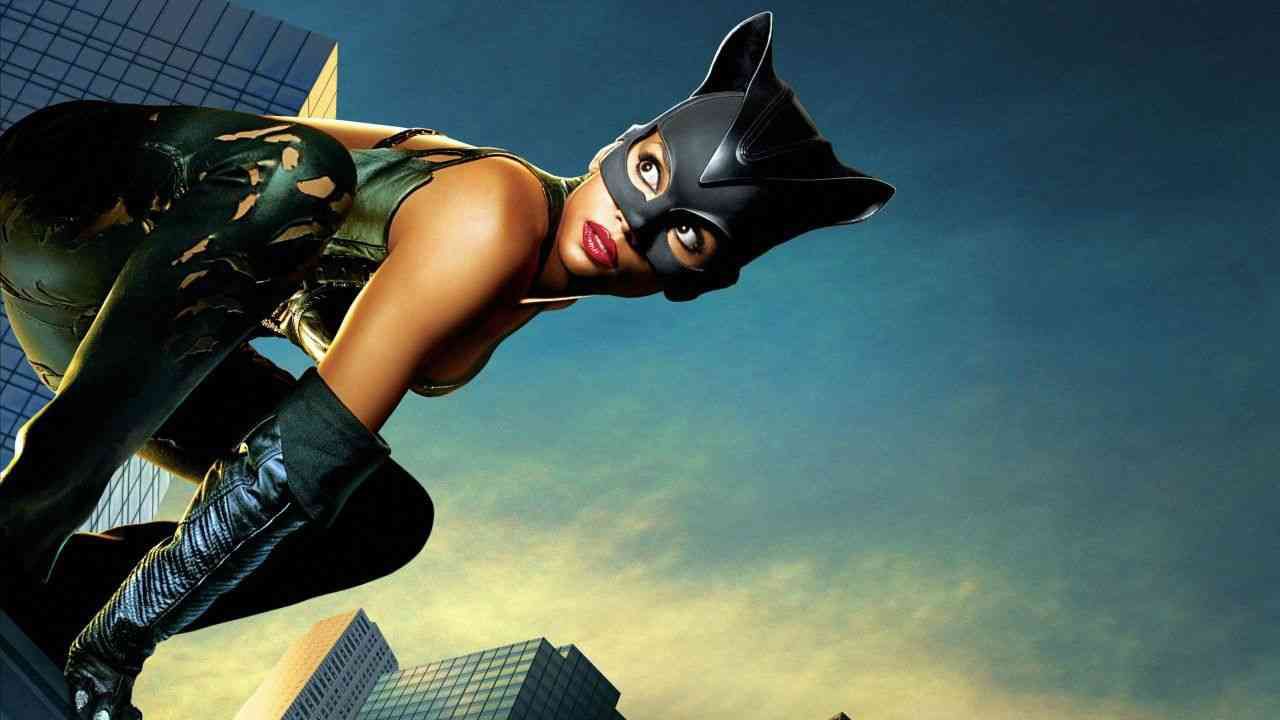 Catwoman: Halle Berry vorrebbe poterne dirigere un remake