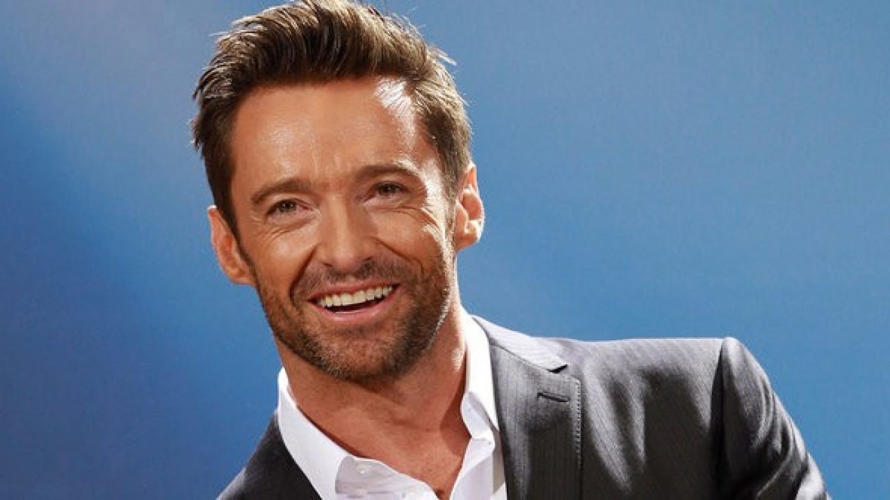 Hugh Jackman, l’annuncio su Twitter: “Sono risultato positivo al Covid” [VIDEO]