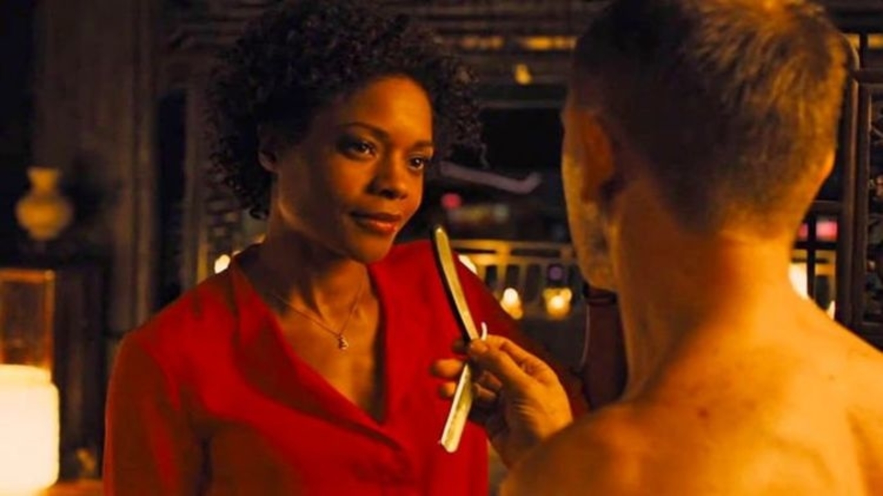 James Bond, l’attrice Naomie Harris confessa: “Ho subito molestie da un celebre attore”