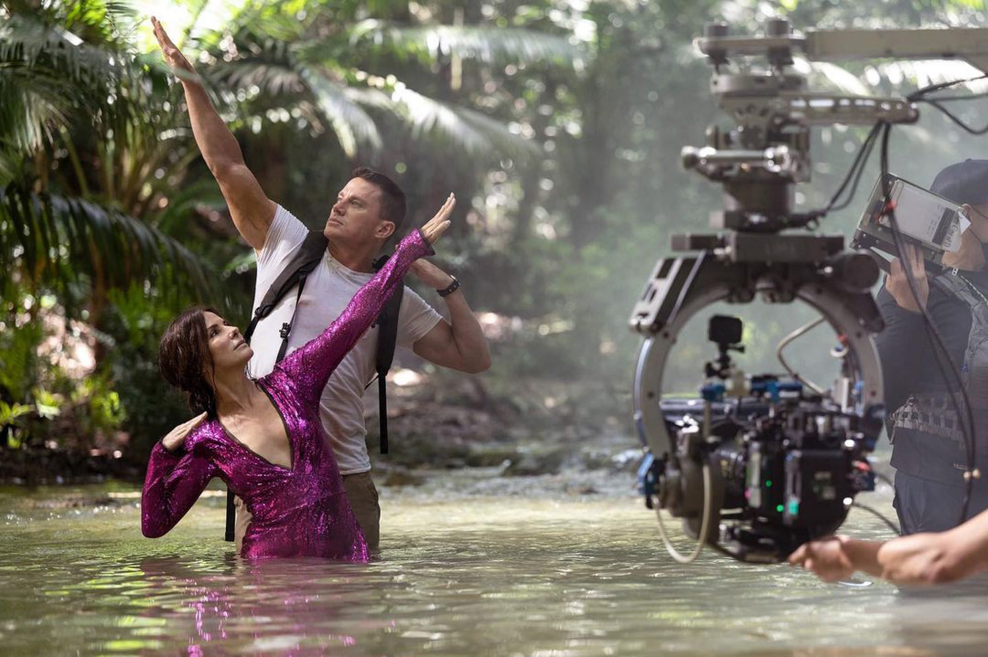 The Lost City: le assurde prime foto del film con Sandra Bullock e Channing Tatum