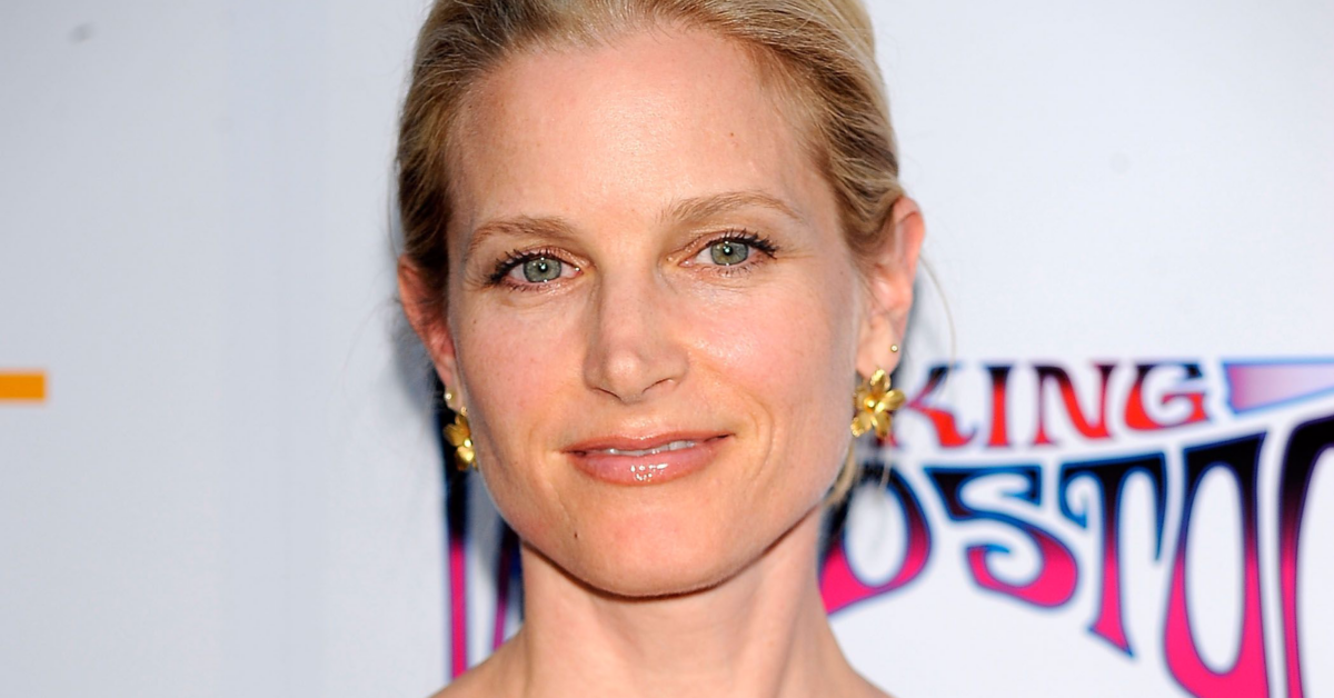 Buon compleanno Bridget Fonda! Che fine ha fatto l'attrice? I veri motivi dell'addio a Hollywood