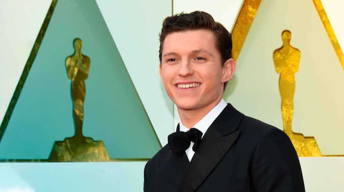 Tom Holland: Drew Barrymore posta le (tenerissime!) foto dell’attore da piccolo!