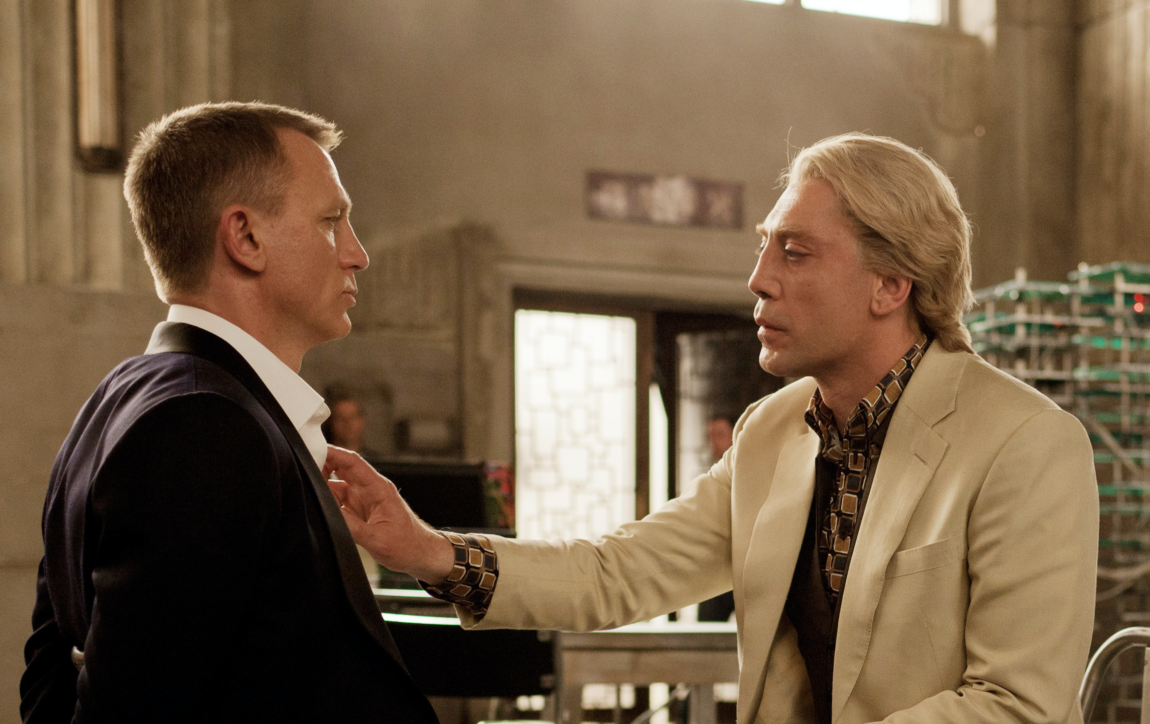 Javier Bardem e quel “regalo” speciale a Daniel Craig: “Mi sono travestito da Bond Girl”