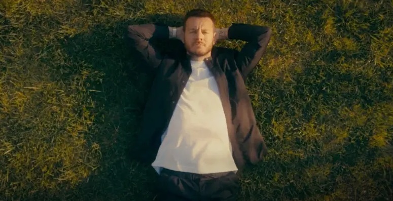 Alessandro Cattelan – Una Semplice Domanda: trailer e data d’uscita del docu-show Netflix