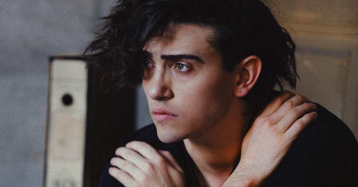 Chi è Michele Bravi? Biografia, carriera, vita privata e controversie legali del cantautore presto al cinema in Amanda