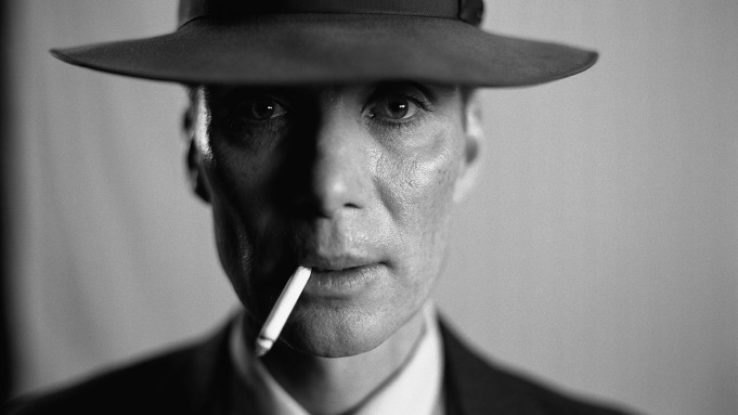 Oppenheimer: le prime foto dal set rivelano i look di Cillian Murphy, Emily Blunt e Matt Damon