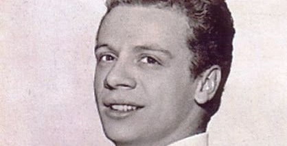 L’avete riconosciuto? È il Frank Sinatra italiano, ha vinto due Sanremo consecutivi ed è anche un mattatore di cinema e teatro