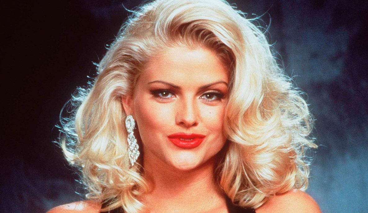 Anna Nicole Smith: com’è morta la ex coniglietta di Play Boy? Dal body shaming al tragico (e misterioso) epilogo