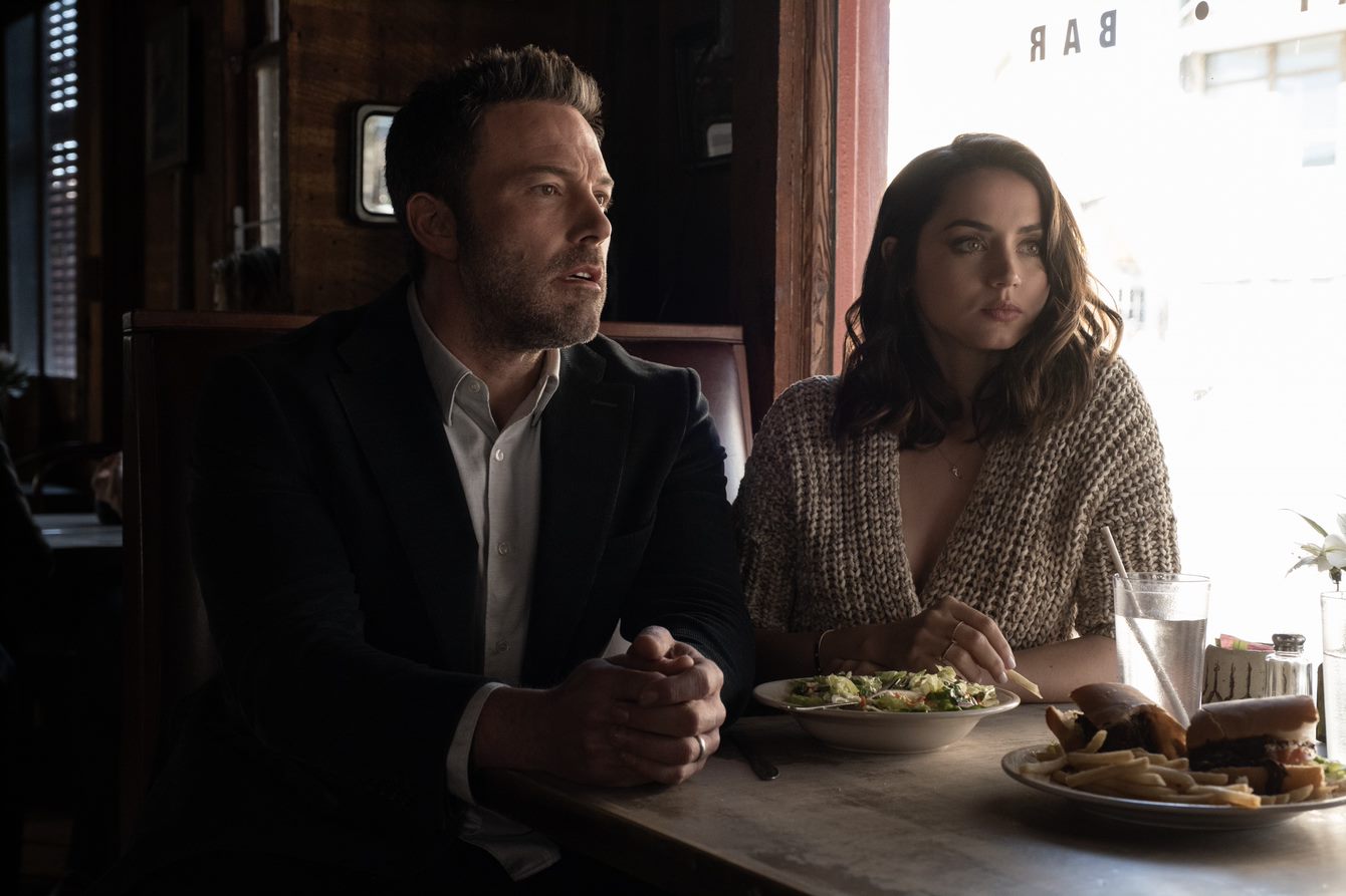 Acque profonde: trailer e immagini del thriller erotico con Ben Affleck e Ana de Armas