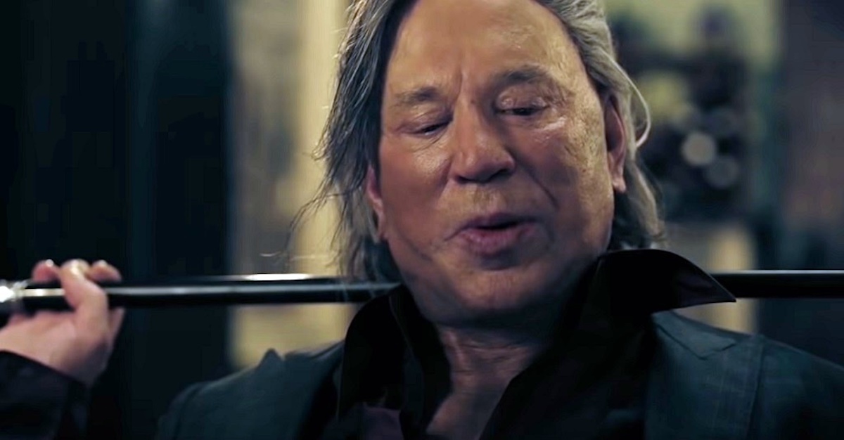 Adverse: trama, trailer e cast del thriller con Mickey Rourke