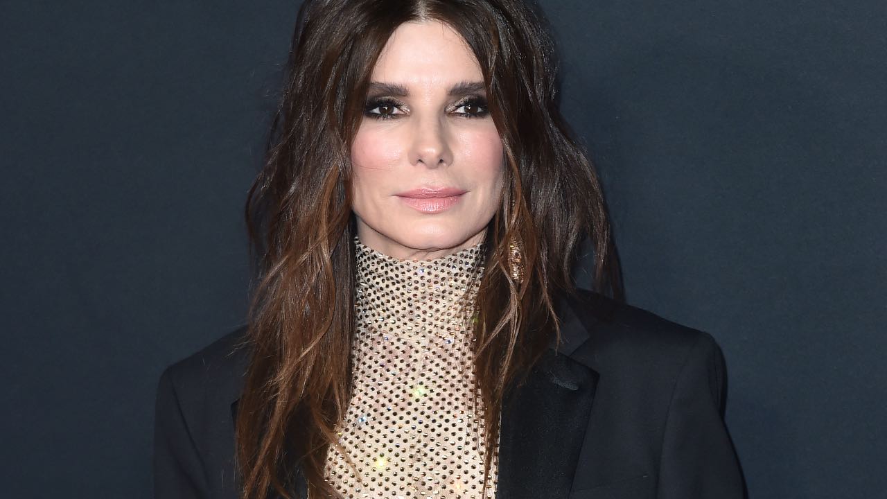 Sandra Bullock annuncia una pausa dalla recitazione: “Voglio dedicare più tempo ai miei figli”