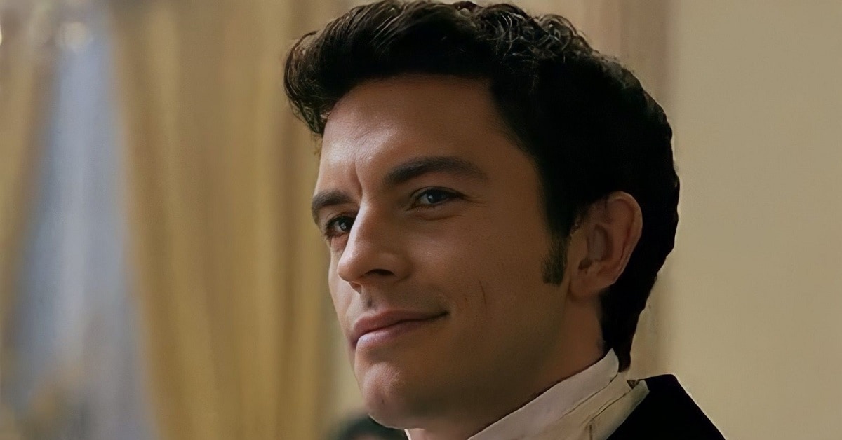 Avete visto il fidanzato di Jonathan Bailey, Anthony in Bridgerton 2? Di lui non si sa molto ma la coppia sembra molto affiatata! 