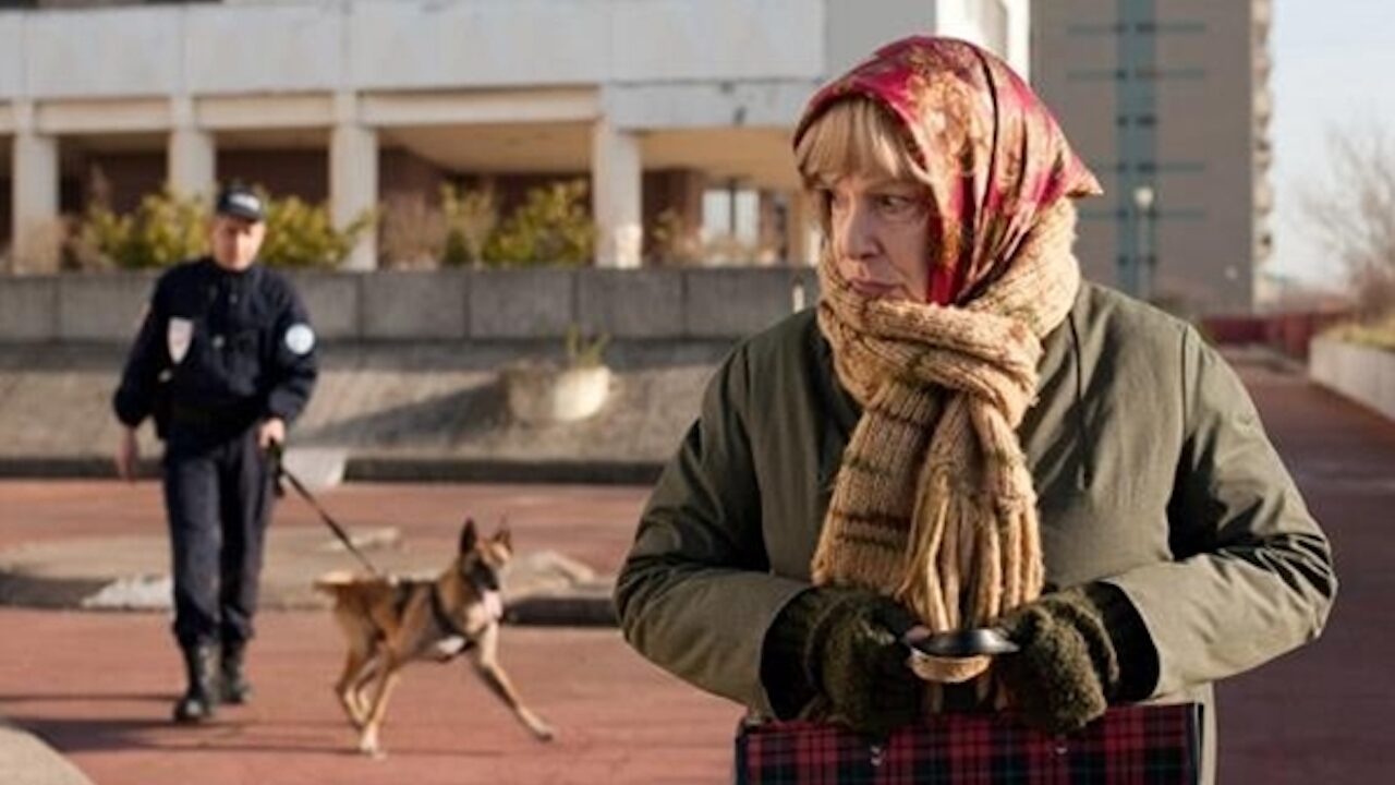 Paulette: la storia vera della singolare spacciatrice interpretata da Bernadette Lafonte