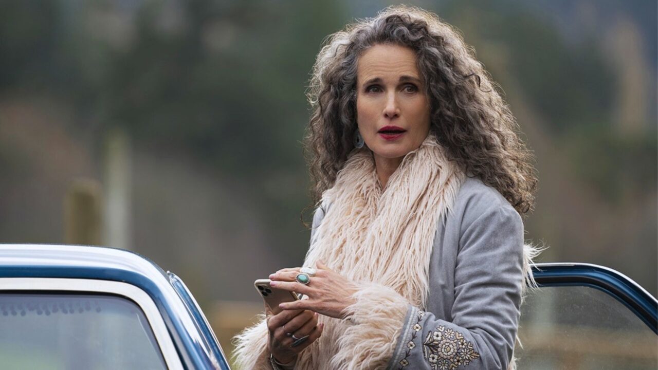 Andie MacDowell e l’attacco di panico avvenuto sul set: “Ero l’unica donna presente”