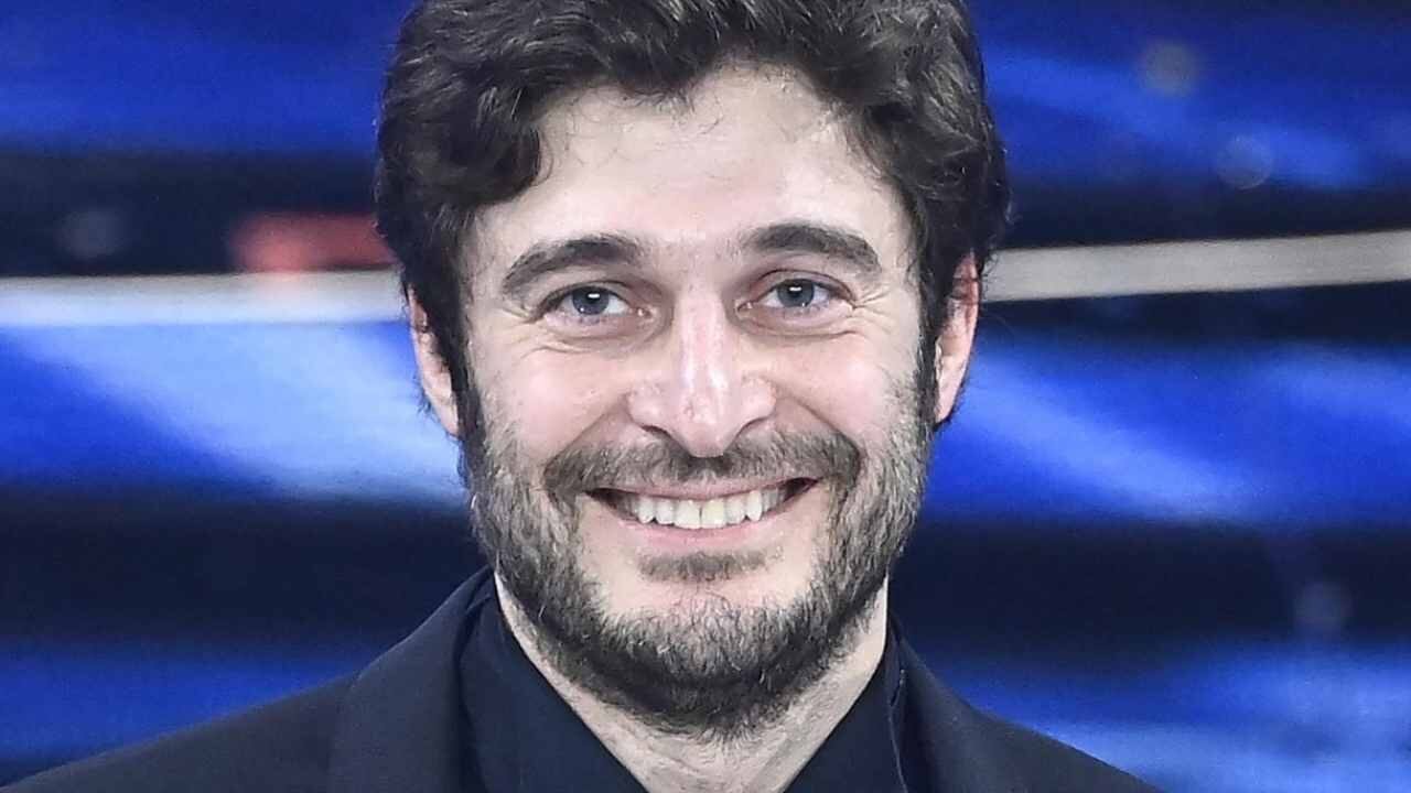 Avete visto la moglie di Lino Guanciale? Lo ha sposato in segreto e da poco lo ha reso papà! [FOTO]
