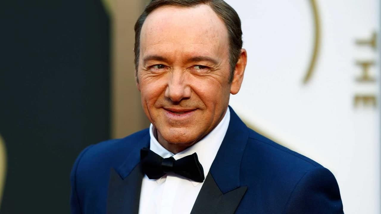 Kevin Spacey è stato incriminato per quattro aggressioni sessuali nel Regno Unito