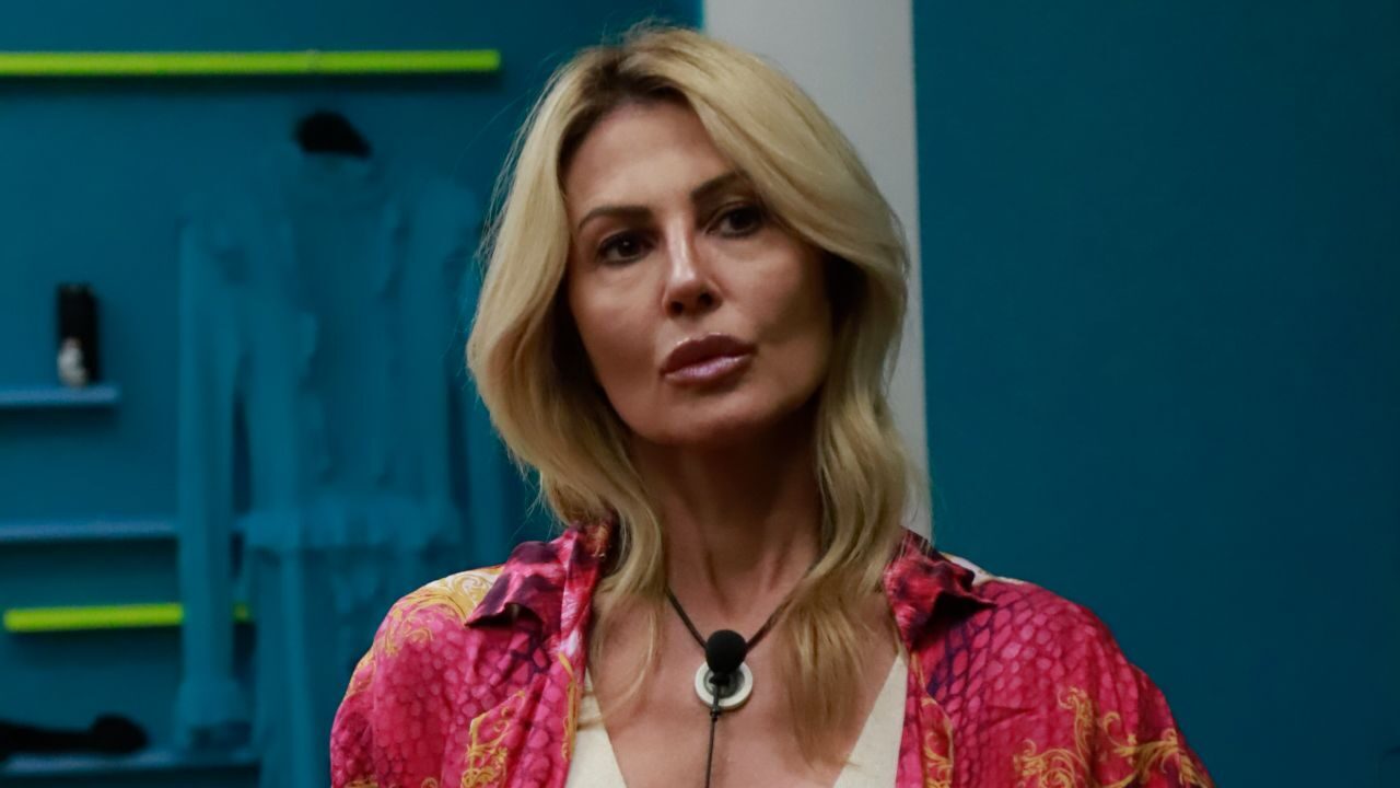 Nathalie Caldonazzo e quel terribile incidente in scooter: l’attrice e soubrette subì due interventi chirurgici