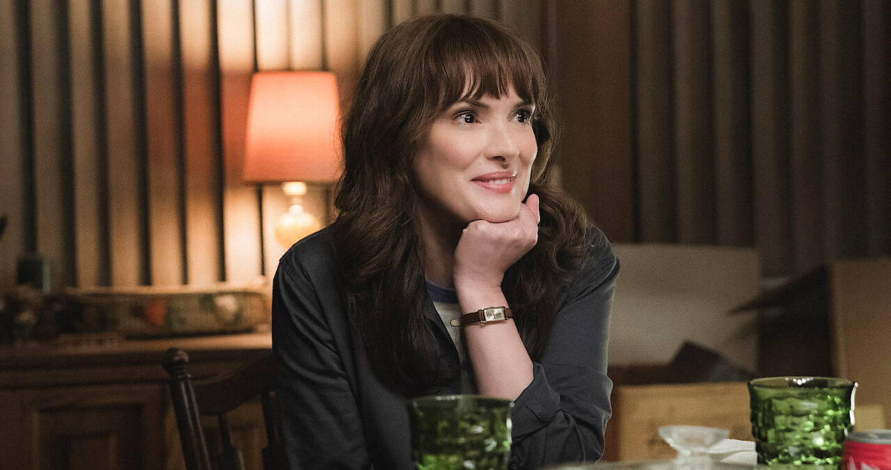 Stranger Things, Winona Ryder ha controllato l’accuratezza dei set anni ’80: “hanno dovuto cambiare la sceneggiatura”