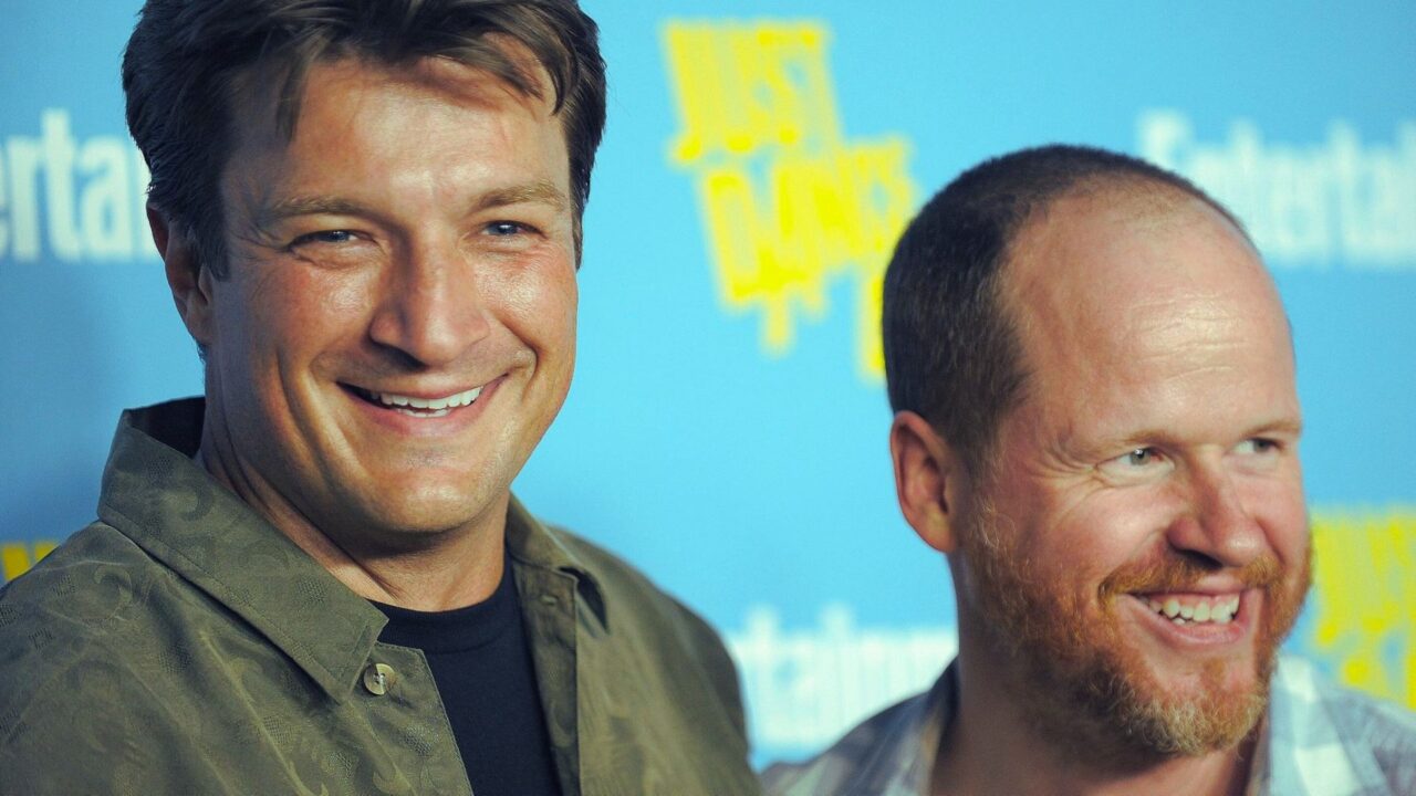 Joss Whedon e le accuse di abusi sul set: anche Nathan Fillion difende il regista “lavorerei subito con lui”