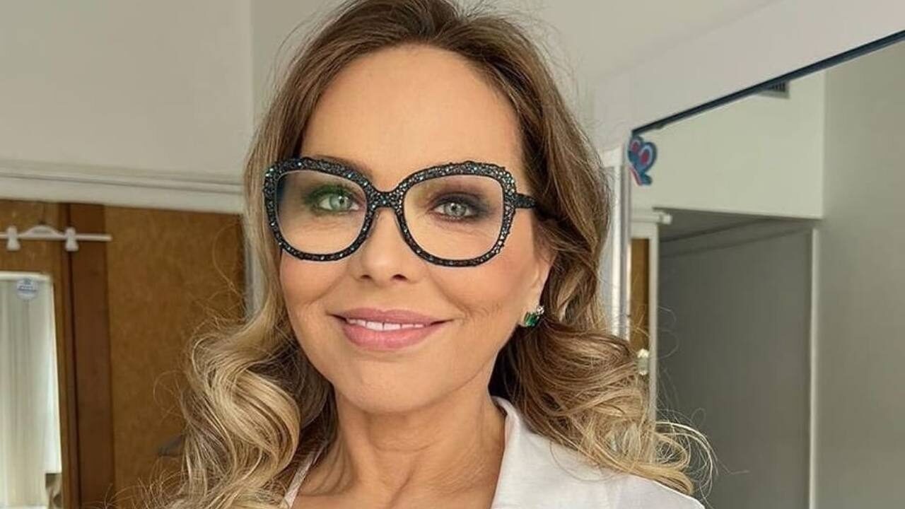 Avete visto la sorella di Ornella Muti? È un’attrice di fotoromanzi e ha appena patteggiato la pena per traffico di droga dello stupro