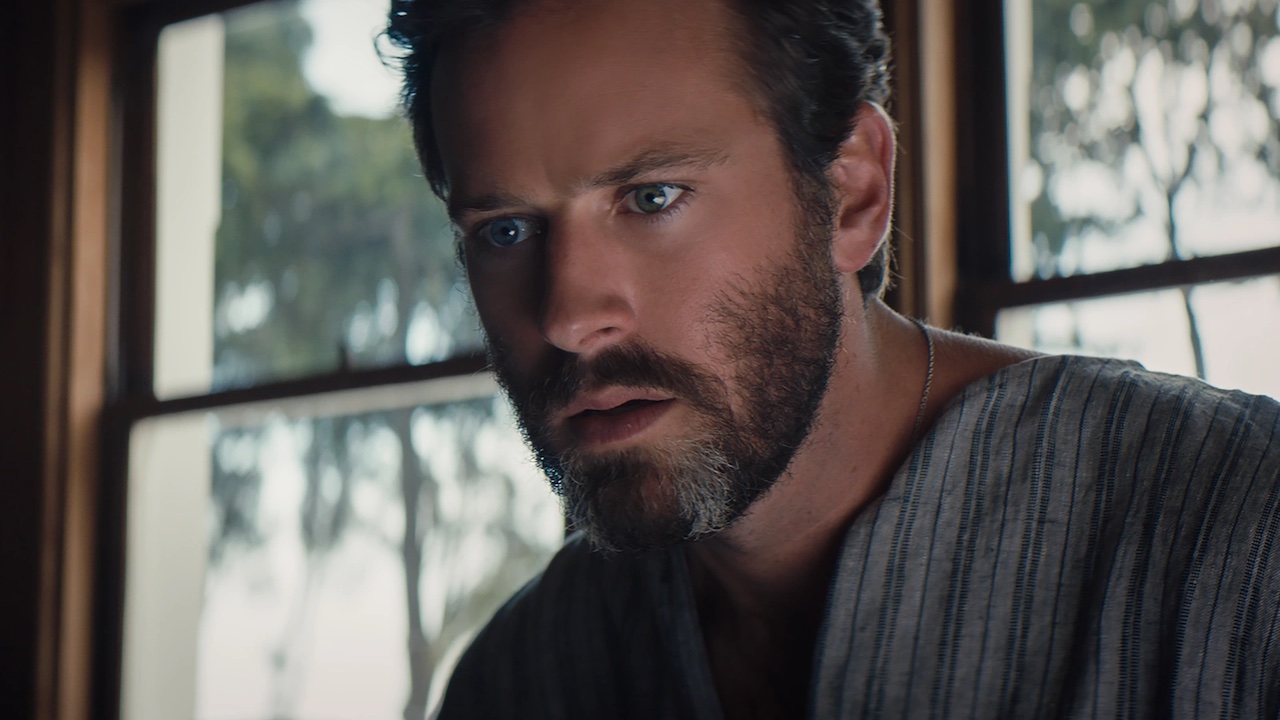 Armie Hammer ammette di essere cannibale Cinematographe.it