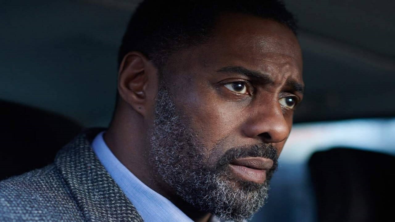 Idris Elba contro le etichette: “Ho smesso di definirmi nero”