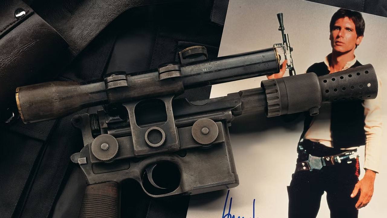 Star Wars: il blaster originale usato dall'Han Solo di Harrison Ford sarà battuto all'asta per una cifra da capogiro - Cinematographe.it