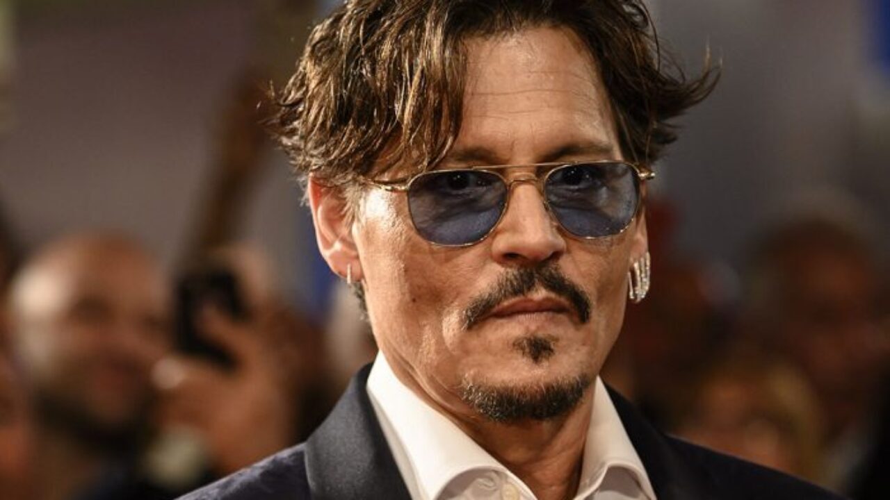 Johnny Depp, nuovi guai per l’attore: è stato accusato di plagio per il testo di una canzone!