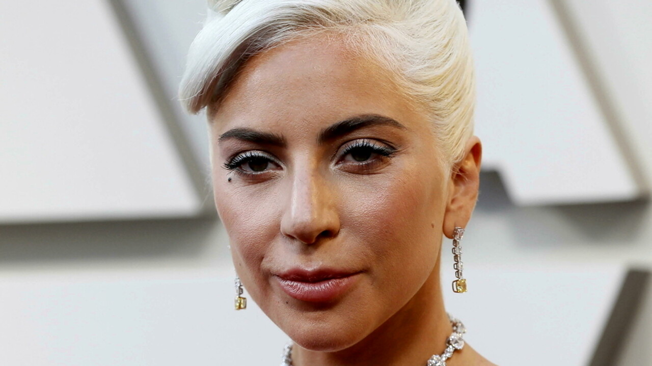 lady gaga si esibisce con Hold my Hand agli Oscar 2023 cinematographe.it