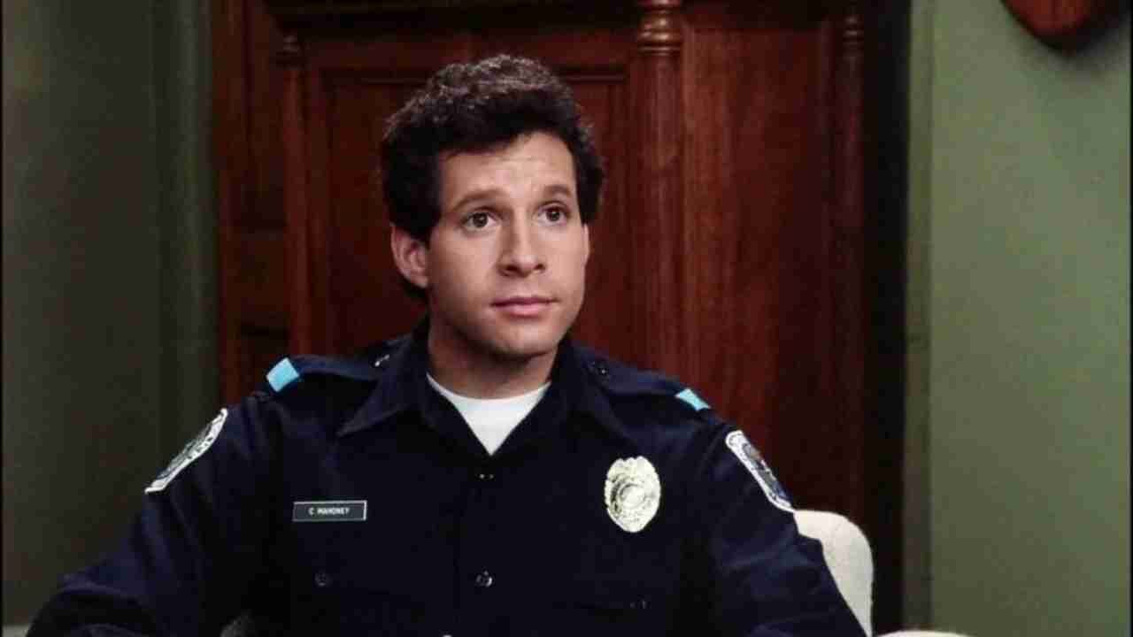 Che fine ha fatto Steve Guttenberg? Come sta e cosa fa oggi la star di Scuola di Polizia