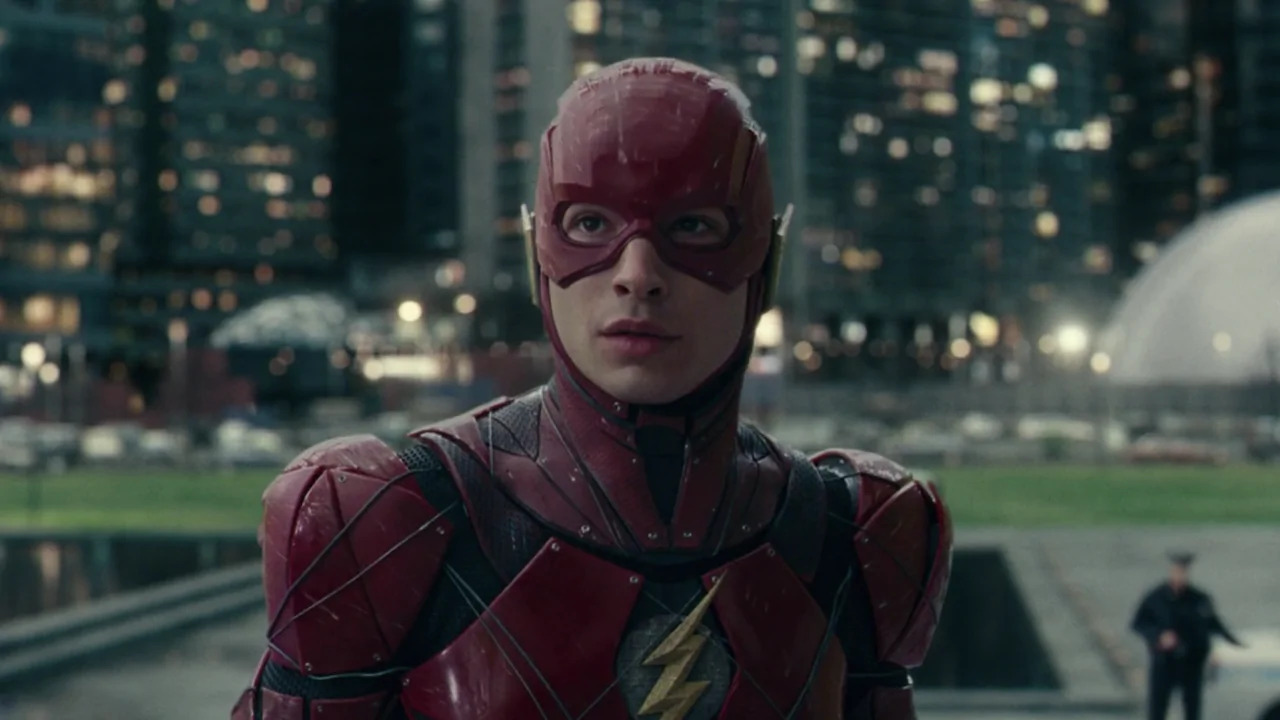 The flash ezra miller cinematographe.it