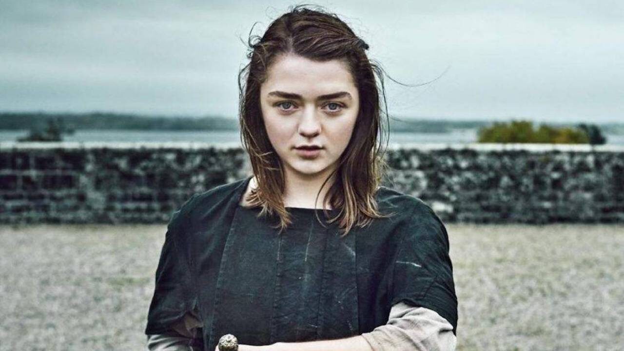 La confessione shock di Maisie Williams de Il Trono di Spade: “Io e i miei fratelli eravamo in una setta”